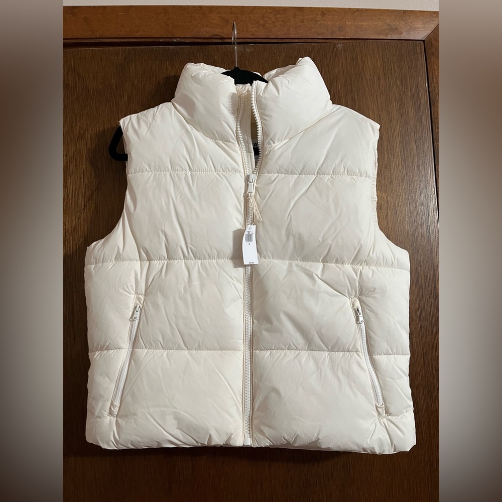 NWT puffer vest